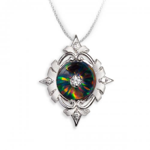 Illusia Diamond Pendant